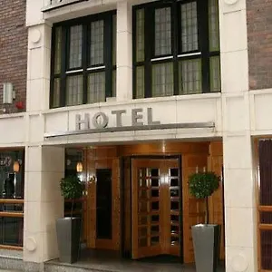 Paramount Hotell
